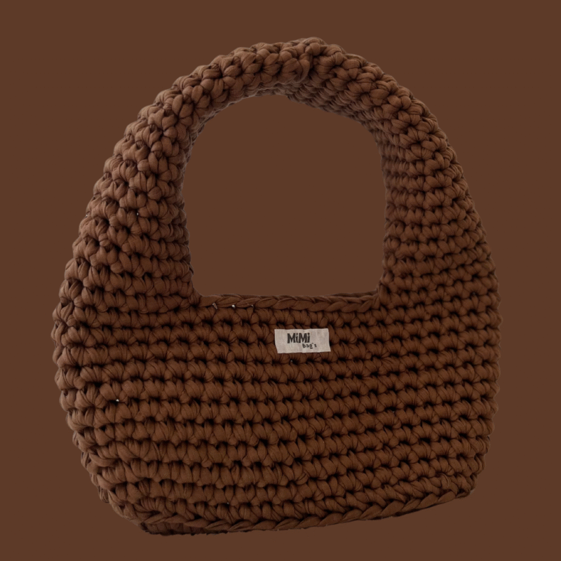 Svetlo rjava torbica Elegant arc mimibags na nevtralnem ozadju